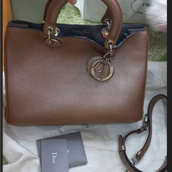 I am selling my personal Dior medium Diorrisimo bag in metallic beige. - Picture 2 of 3